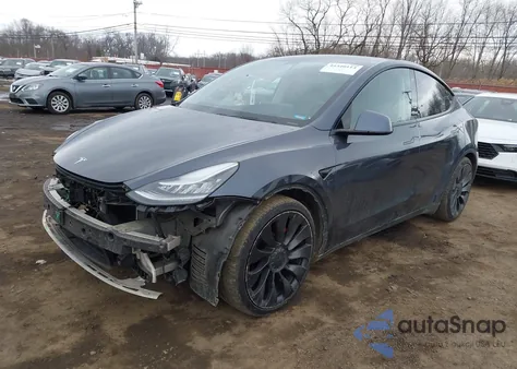 2020 Tesla Model Y Long Range Dual Motor All-Wheel Drive/Performance Dual Motor All-Wheel Drive from USA, damaged, VIN 5YJYGDEF4LF043295